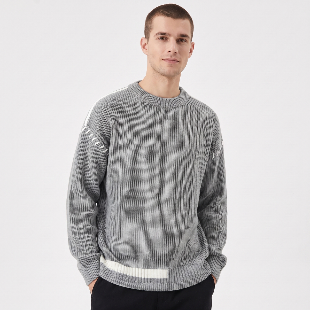 Men's Oversized Chunky Knit Sweater Crew-Neck Contrast Stripe Detail