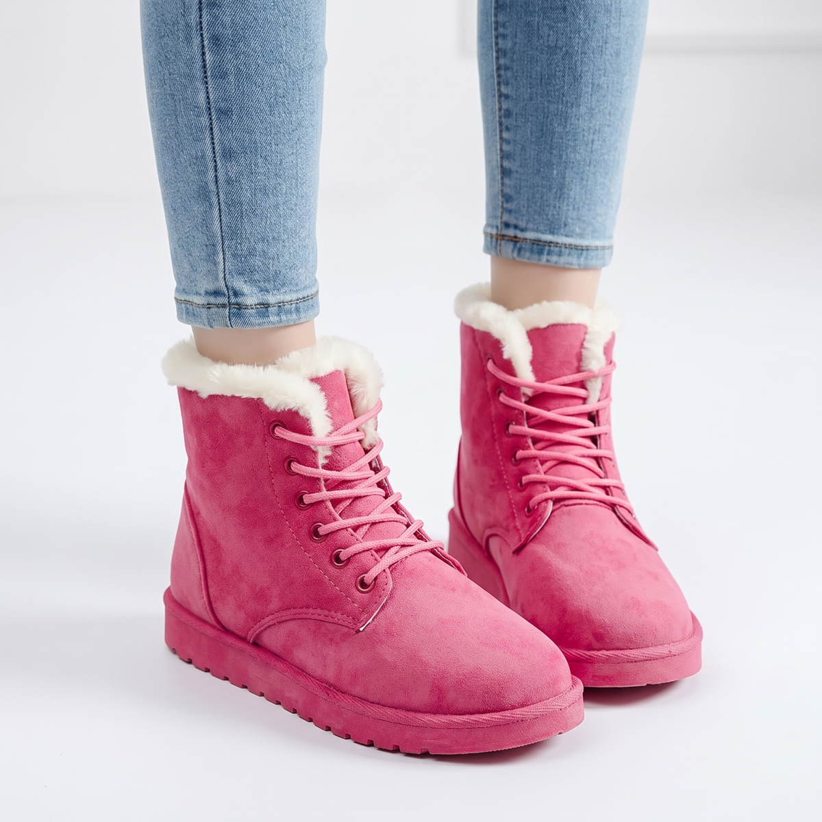 Women's Fur-Lined Snow Boots Lace-Up Flat Winter Ankle Boots
